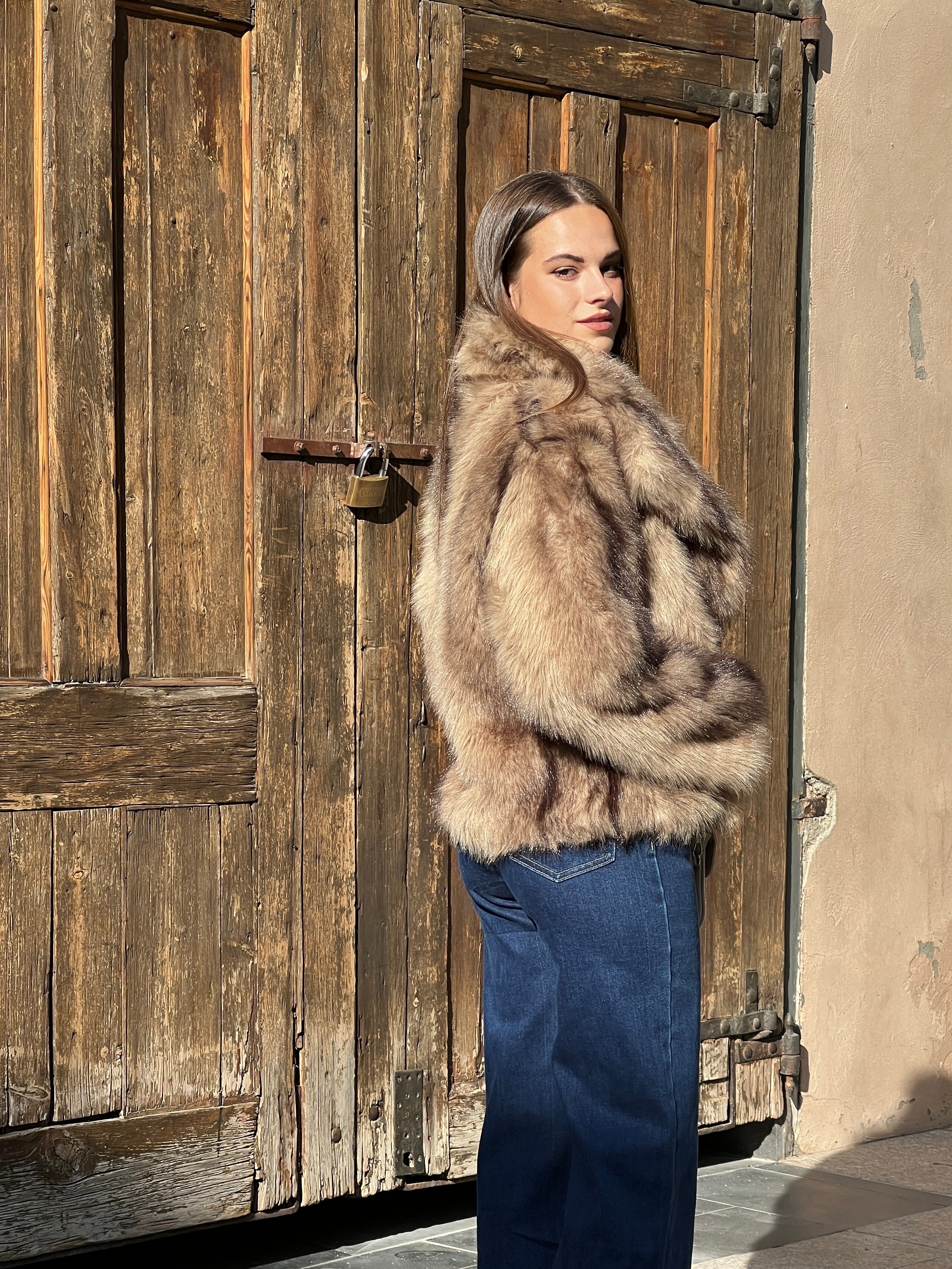 Veste en fourrure col à revers