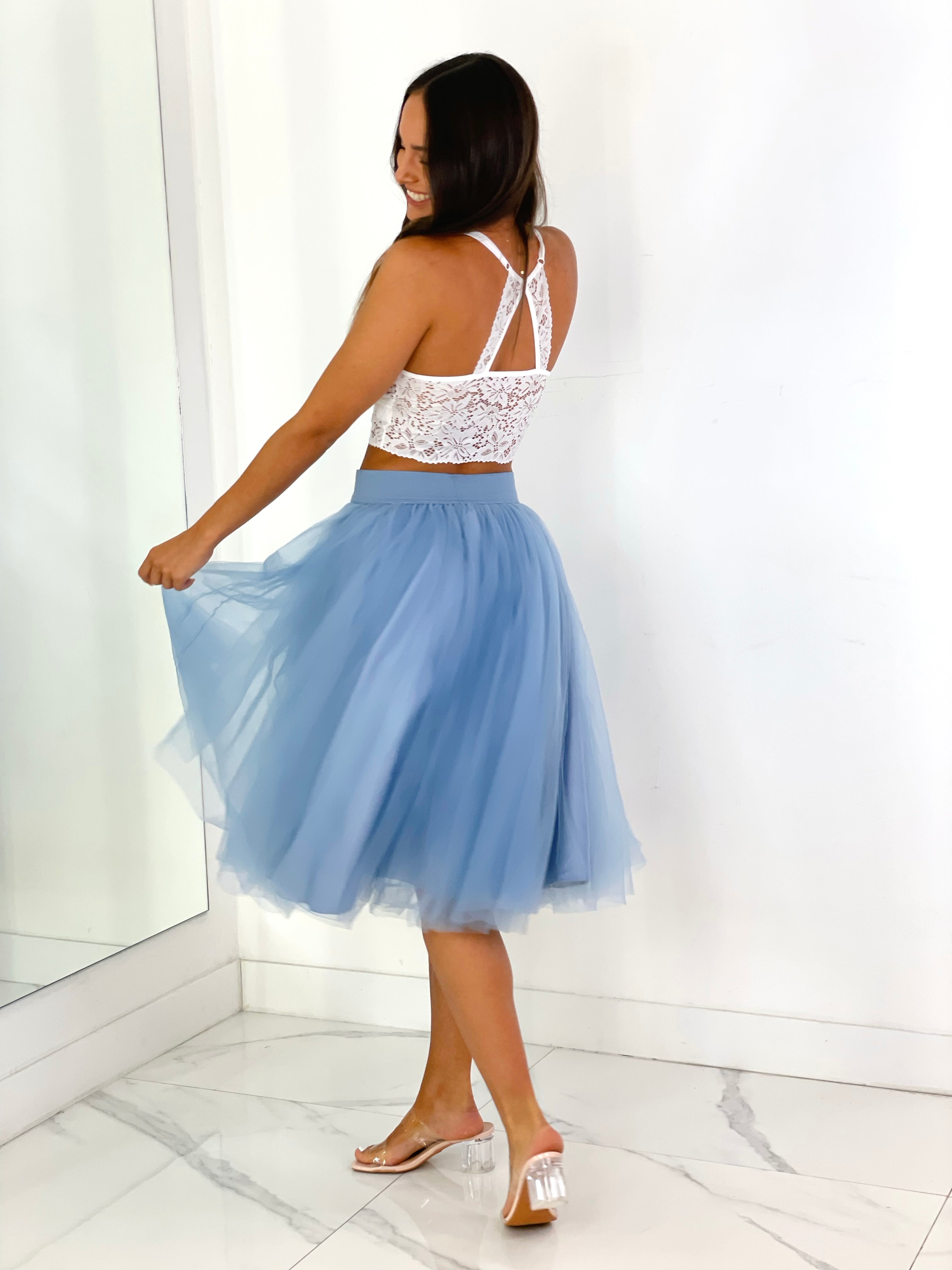 Falda de tul midi azul - elegante para boda o eventos o ceremonia | Zebra&Maduixa