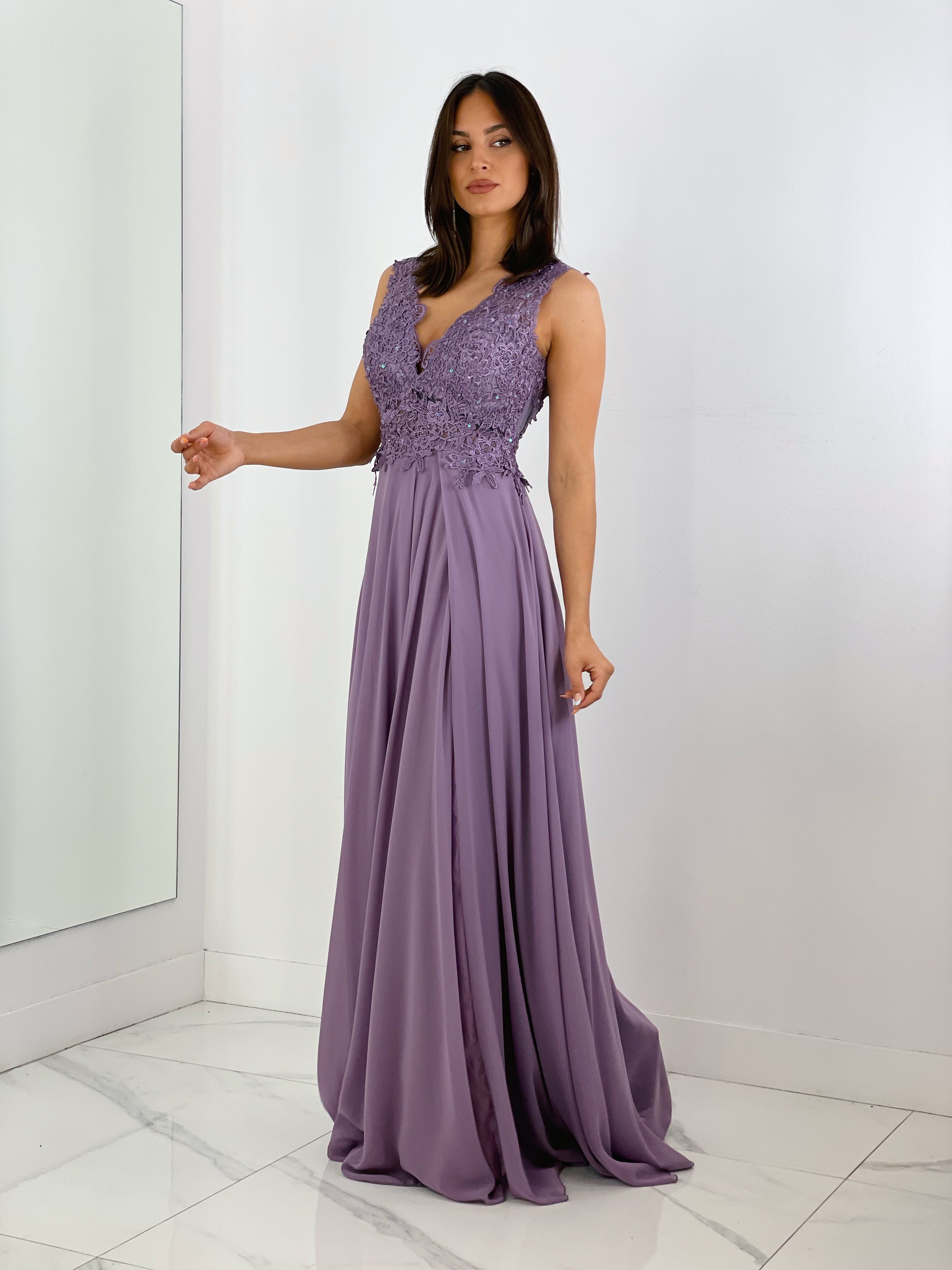 Vestido ceremonia con bordados plus size malva | Zebra&Maduixa