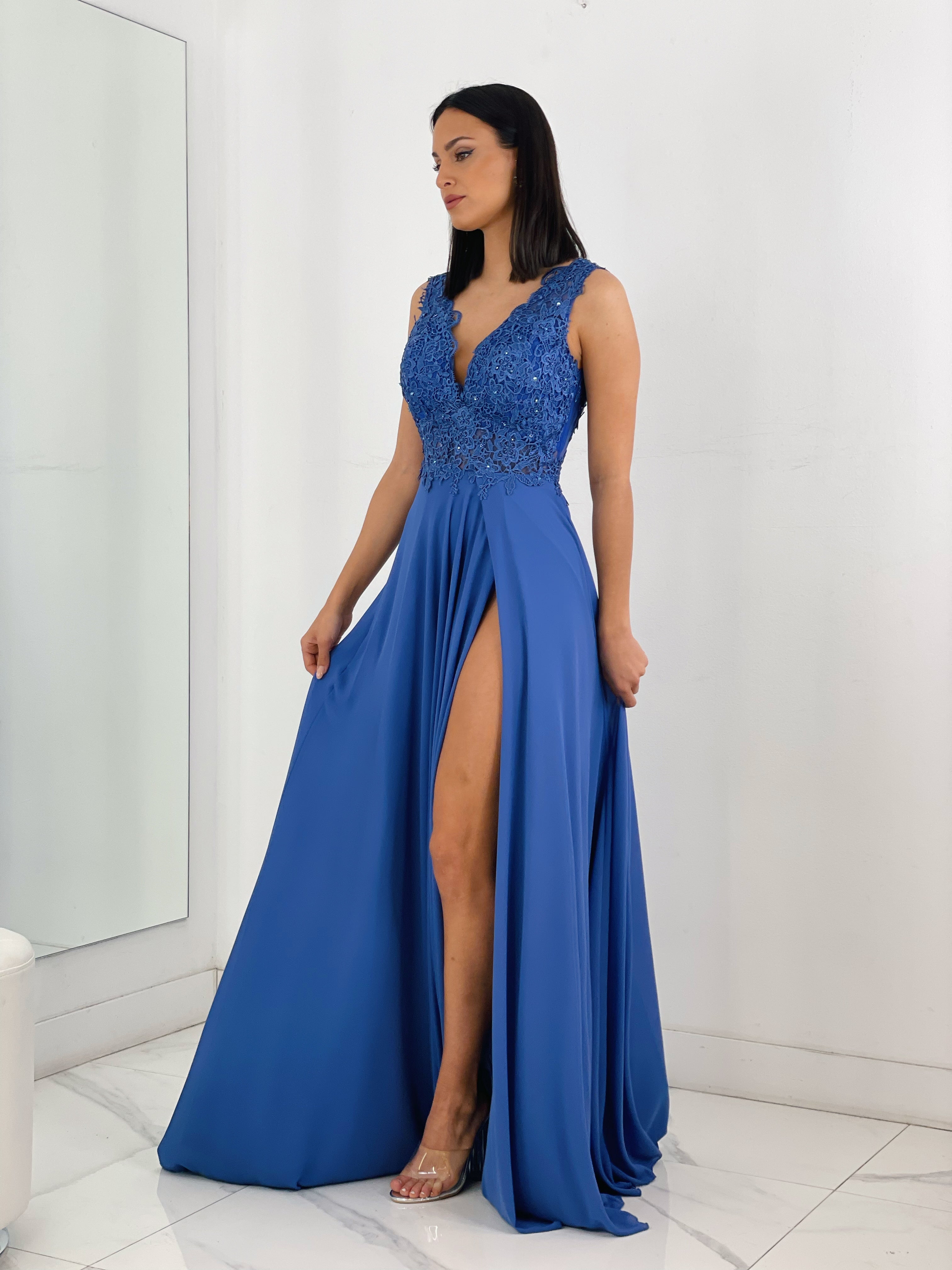 Vestido ceremonia con bordados plus size azul | Zebra&Maduixa