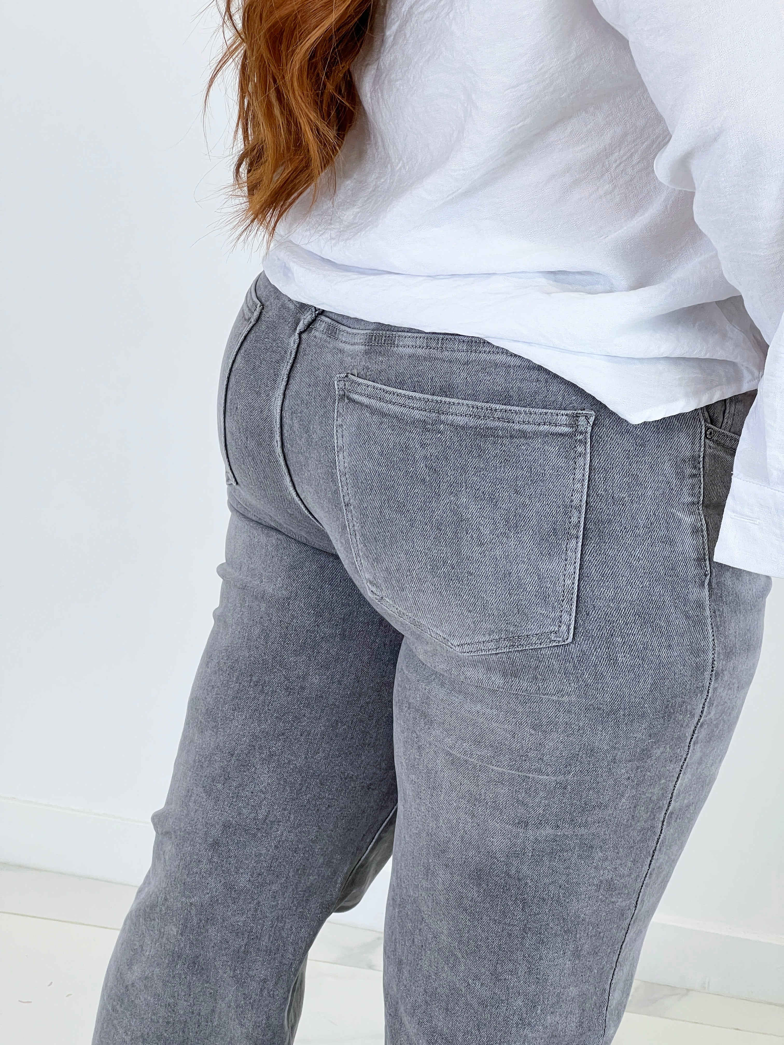 Jeans rectos tiro alto plus size - Zebra&Maduixa®