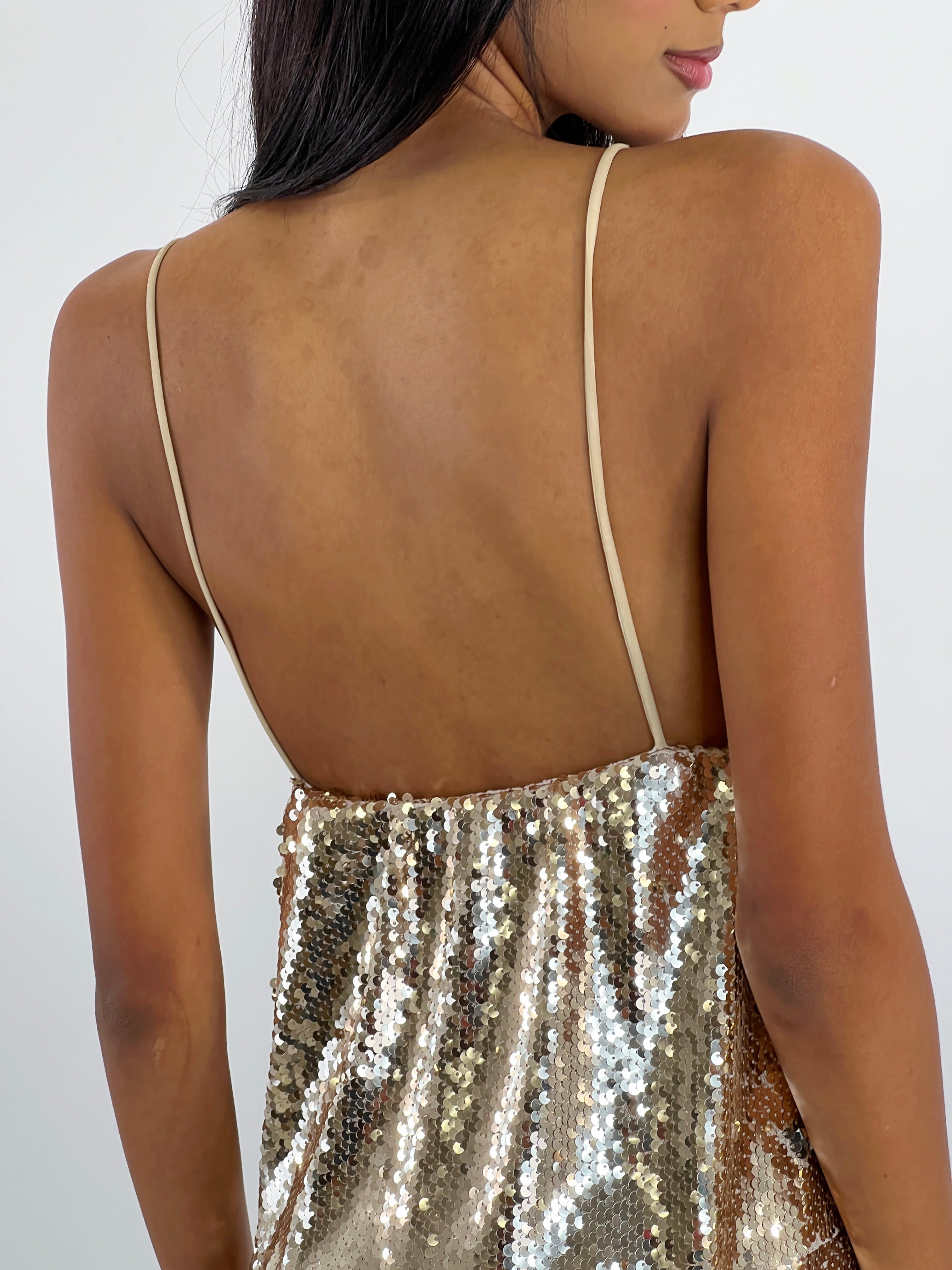 Top décolleté en V à paillettes
